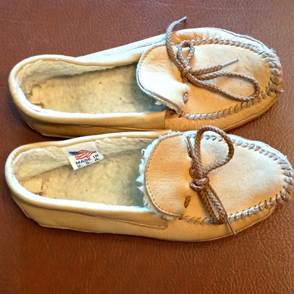 Shoes - Leather and wool moccasins, sz S (5-6)